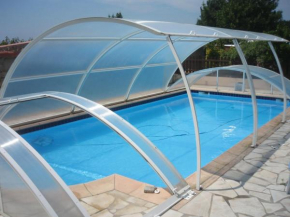 Appartement dans villa avec piscine privée